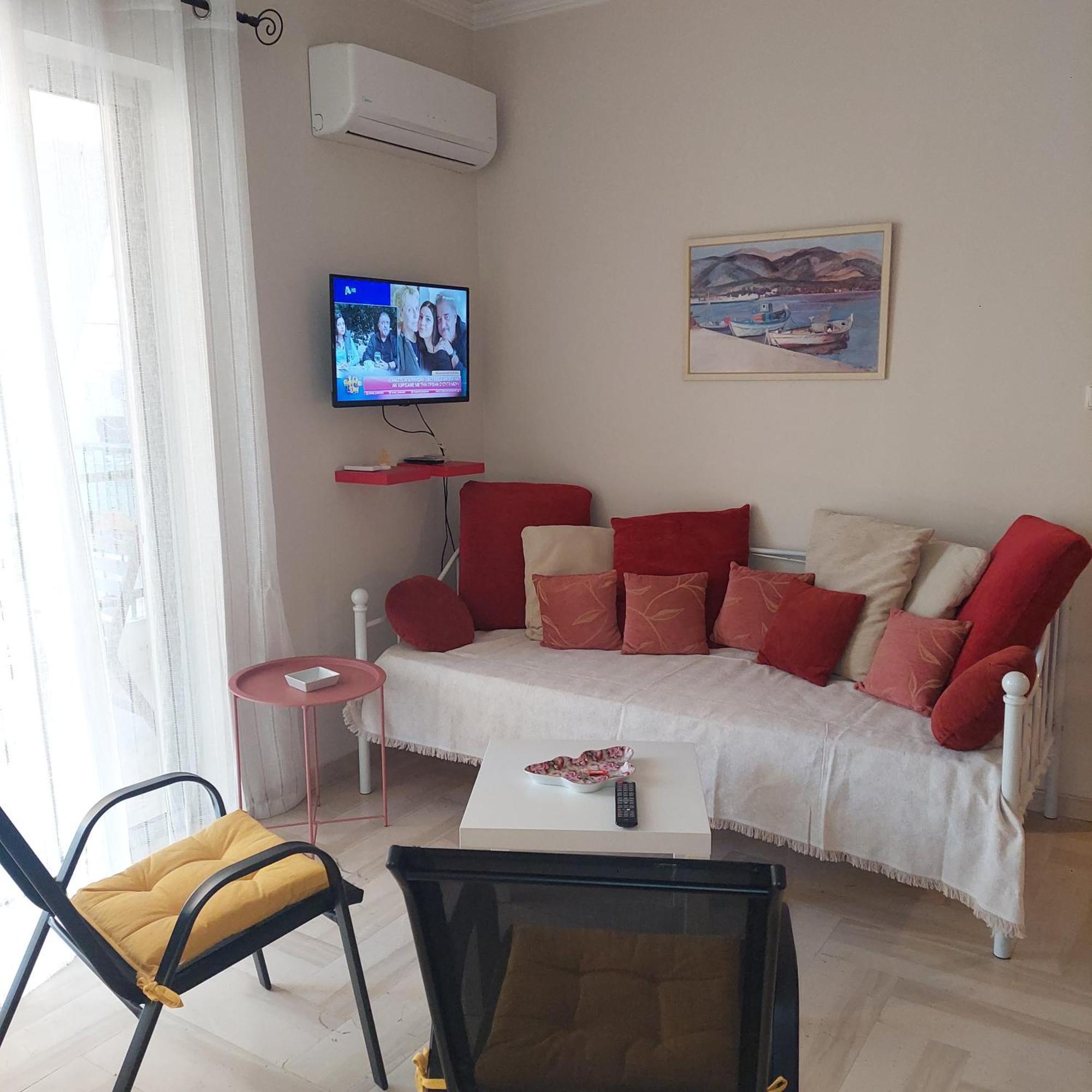 Family Apartment Patras Exterior foto